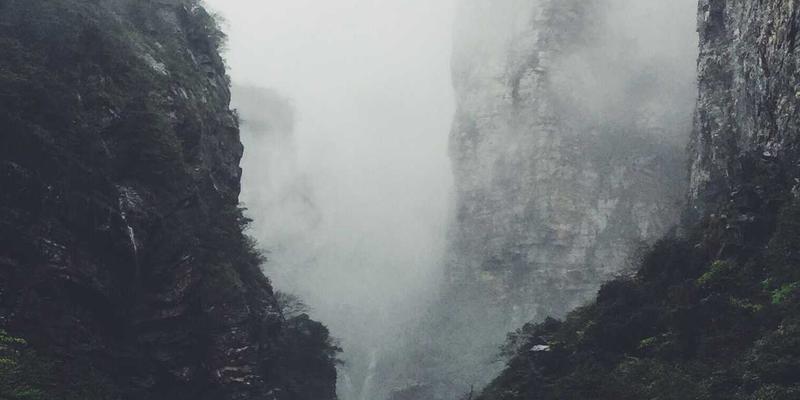 电商订阅制商业模式设计与优化：数字营销策略打造稳定收入流与高粘性用户群体